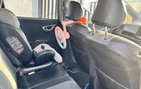 Honda Fit III, 2010 год, 560 000 рублей, 8 фотография