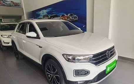Volkswagen T-Roc I, 2022 год, 1 437 006 рублей, 3 фотография
