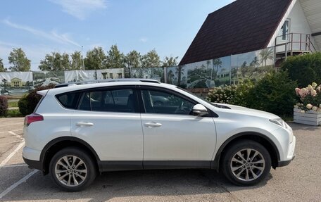 Toyota RAV4, 2018 год, 2 600 000 рублей, 2 фотография