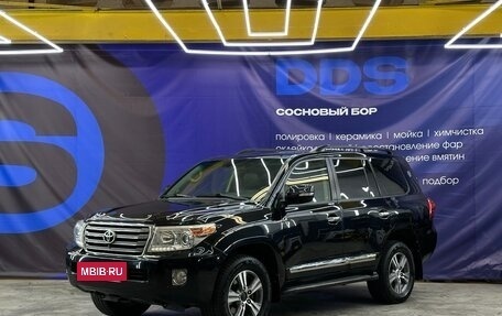 Toyota Land Cruiser 200, 2012 год, 3 150 000 рублей, 2 фотография