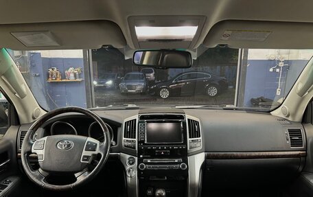 Toyota Land Cruiser 200, 2012 год, 3 150 000 рублей, 13 фотография