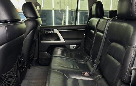 Toyota Land Cruiser 200, 2012 год, 3 150 000 рублей, 15 фотография