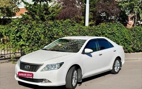 Toyota Camry, 2014 год, 1 650 000 рублей, 2 фотография
