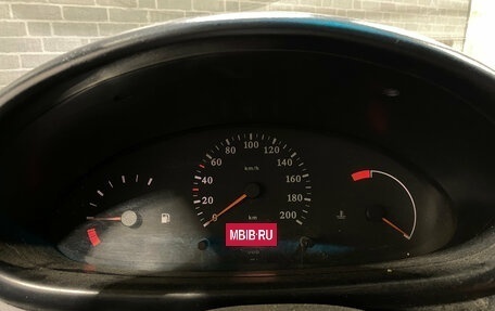 Nissan Micra II, 1999 год, 150 000 рублей, 3 фотография