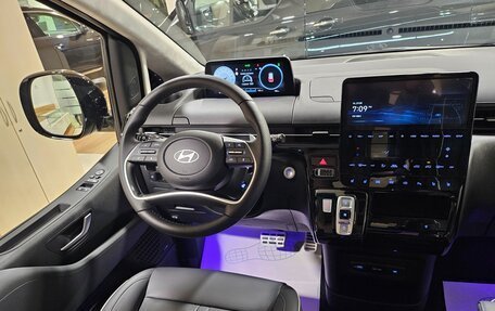 Hyundai Staria, 2025 год, 9 975 000 рублей, 11 фотография