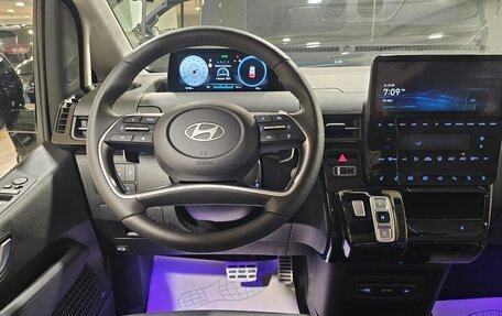 Hyundai Staria, 2025 год, 9 975 000 рублей, 10 фотография