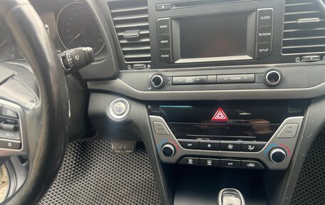 Hyundai Elantra VI рестайлинг, 2016 год, 1 230 000 рублей, 14 фотография