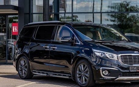 KIA Carnival III, 2019 год, 2 195 000 рублей, 7 фотография