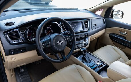 KIA Carnival III, 2019 год, 2 195 000 рублей, 13 фотография