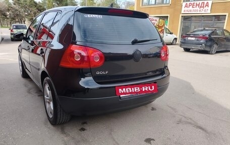 Volkswagen Golf V, 2005 год, 600 000 рублей, 3 фотография