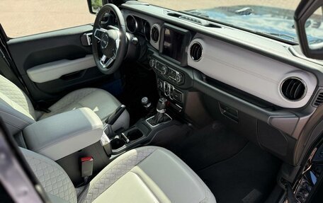 Jeep Wrangler, 2021 год, 4 750 000 рублей, 11 фотография