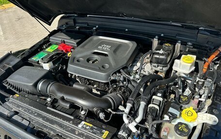 Jeep Wrangler, 2021 год, 4 750 000 рублей, 19 фотография