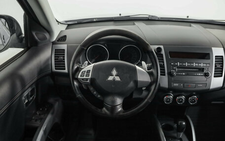Mitsubishi Outlander III рестайлинг 3, 2012 год, 1 139 000 рублей, 11 фотография