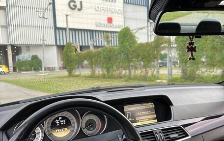 Mercedes-Benz C-Класс, 2011 год, 1 180 000 рублей, 14 фотография