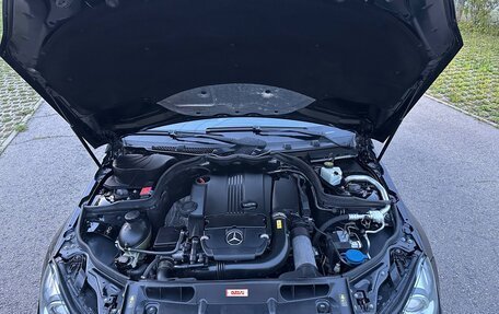 Mercedes-Benz C-Класс, 2011 год, 1 180 000 рублей, 10 фотография