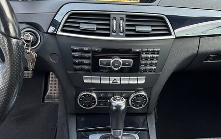 Mercedes-Benz C-Класс, 2011 год, 1 180 000 рублей, 21 фотография
