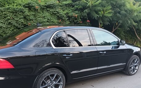 Skoda Superb III рестайлинг, 2011 год, 1 250 000 рублей, 2 фотография
