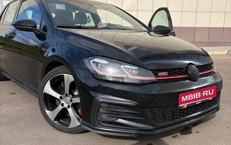 Volkswagen Golf GTI VII, 2018 год, 2 350 000 рублей, 1 фотография