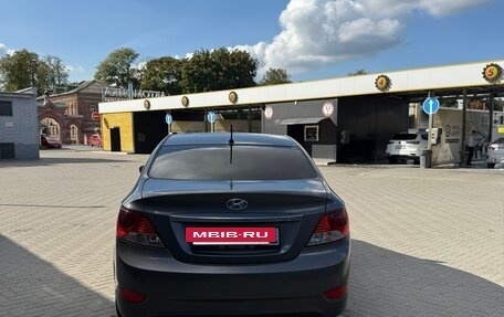 Hyundai Solaris II рестайлинг, 2011 год, 730 000 рублей, 4 фотография