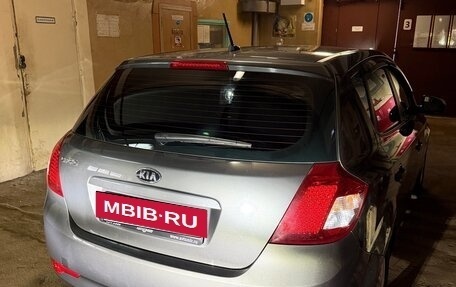 KIA cee'd I рестайлинг, 2011 год, 840 000 рублей, 2 фотография