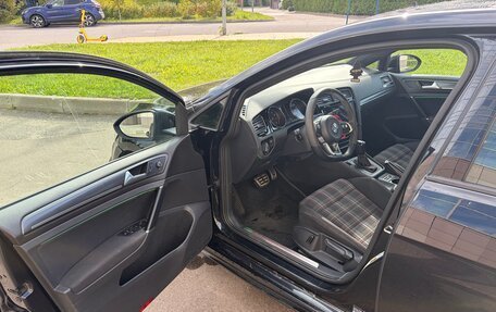 Volkswagen Golf GTI VII, 2018 год, 2 350 000 рублей, 10 фотография