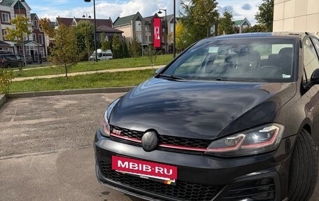 Volkswagen Golf GTI VII, 2018 год, 2 350 000 рублей, 7 фотография