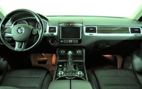 Volkswagen Touareg III, 2016 год, 3 500 000 рублей, 2 фотография