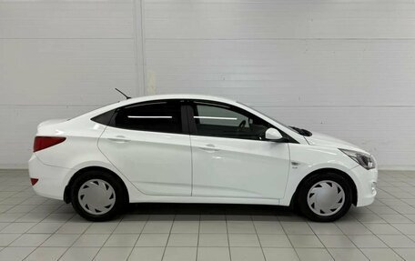 Hyundai Solaris II рестайлинг, 2015 год, 985 000 рублей, 4 фотография