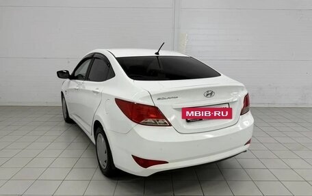 Hyundai Solaris II рестайлинг, 2015 год, 985 000 рублей, 8 фотография