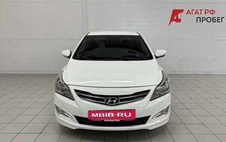 Hyundai Solaris II рестайлинг, 2015 год, 985 000 рублей, 2 фотография