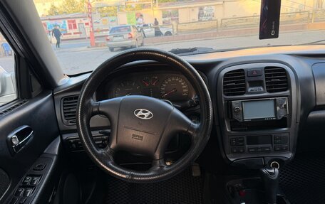Hyundai Sonata IV рестайлинг, 2005 год, 310 000 рублей, 7 фотография