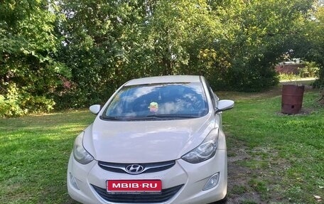Hyundai Elantra V, 2012 год, 795 000 рублей, 1 фотография