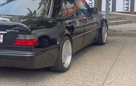 Mercedes-Benz E-Класс, 1993 год, 1 200 000 рублей, 4 фотография