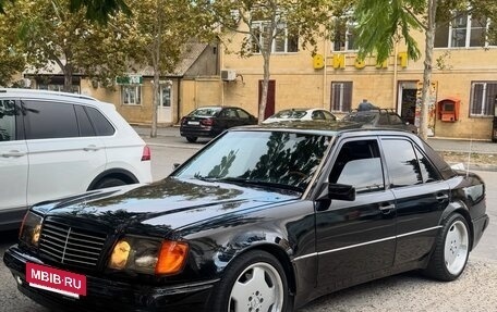 Mercedes-Benz E-Класс, 1993 год, 1 200 000 рублей, 2 фотография