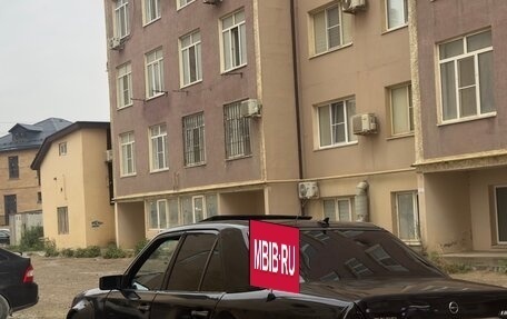 Mercedes-Benz E-Класс, 1993 год, 1 200 000 рублей, 10 фотография