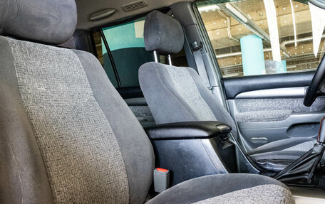 Toyota Land Cruiser Prado 120 рестайлинг, 2006 год, 1 650 000 рублей, 12 фотография