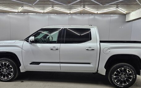 Toyota Tundra, 2022 год, 6 800 000 рублей, 5 фотография