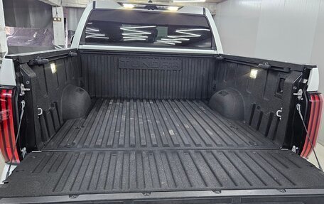 Toyota Tundra, 2022 год, 6 800 000 рублей, 28 фотография