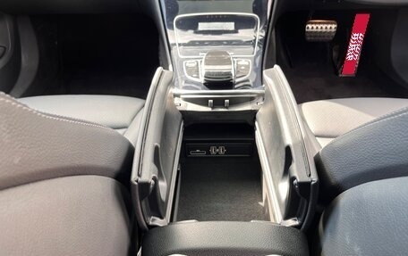 Mercedes-Benz C-Класс, 2018 год, 1 399 000 рублей, 31 фотография
