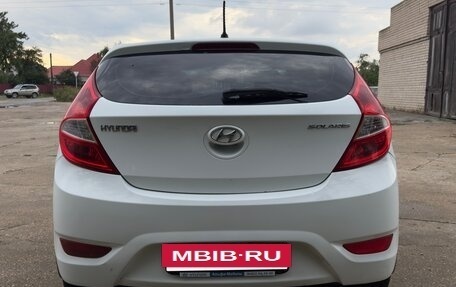 Hyundai Solaris II рестайлинг, 2013 год, 618 000 рублей, 5 фотография