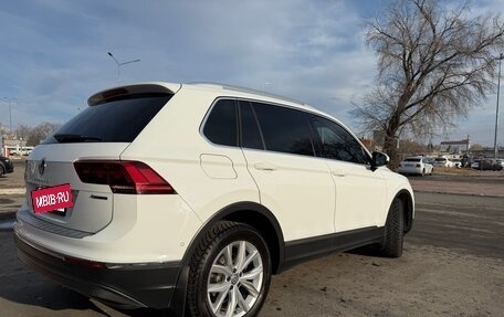 Volkswagen Tiguan II, 2017 год, 2 980 000 рублей, 5 фотография