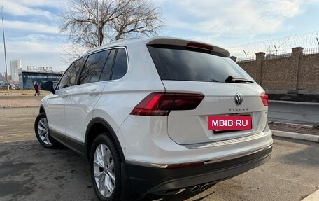 Volkswagen Tiguan II, 2017 год, 2 980 000 рублей, 3 фотография