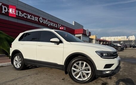 Volkswagen Tiguan II, 2017 год, 2 980 000 рублей, 6 фотография