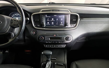 KIA Sorento III Prime рестайлинг, 2018 год, 2 430 000 рублей, 15 фотография