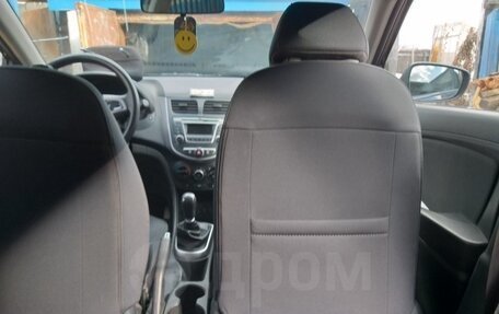 Hyundai Solaris II рестайлинг, 2014 год, 860 000 рублей, 20 фотография