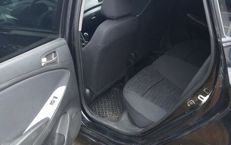 Hyundai Solaris II рестайлинг, 2014 год, 860 000 рублей, 18 фотография