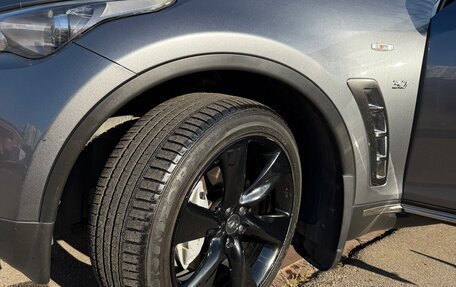 Infiniti QX70, 2015 год, 2 800 000 рублей, 6 фотография