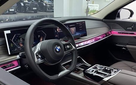 BMW 7 серия, 2023 год, 11 100 000 рублей, 10 фотография