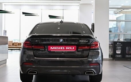 BMW 5 серия, 2022 год, 5 145 026 рублей, 4 фотография