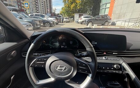 Hyundai Elantra, 2023 год, 2 200 000 рублей, 12 фотография